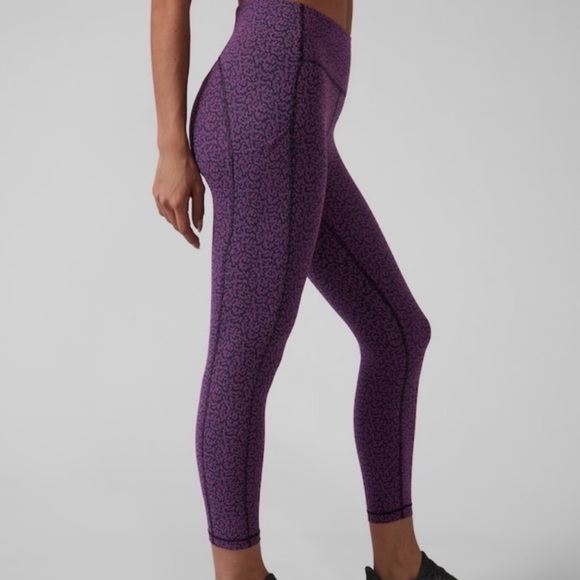 Athleta | Ultimate Stash Pocket Textured 7/8 Tight Legging, LP - Picture 3 of 15